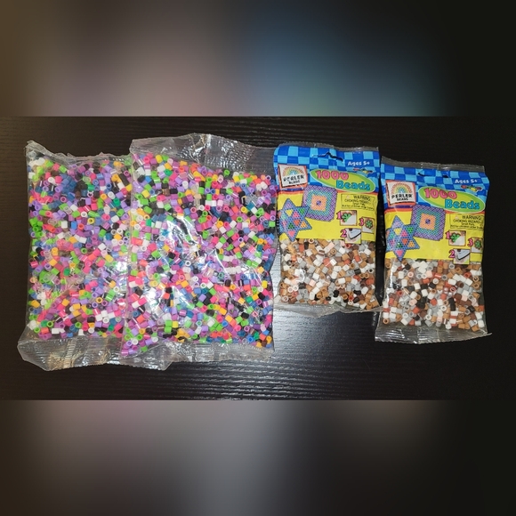 4 Bags Perler Beads  assorted colors crafting - Picture 7 of 11